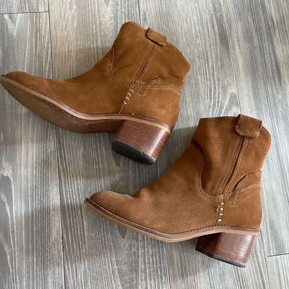 Dolce Vita brown suede booties size 7 - Picture 1 of 6